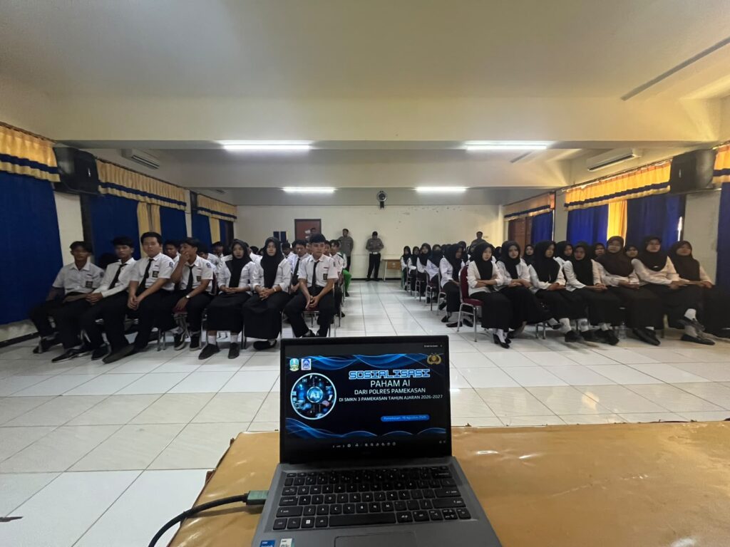 Polres Pamekasan Tingkatkan Literasi Digital Pelajar Lewat Sosialisasi Pemanfaatan AI di SMKN 3