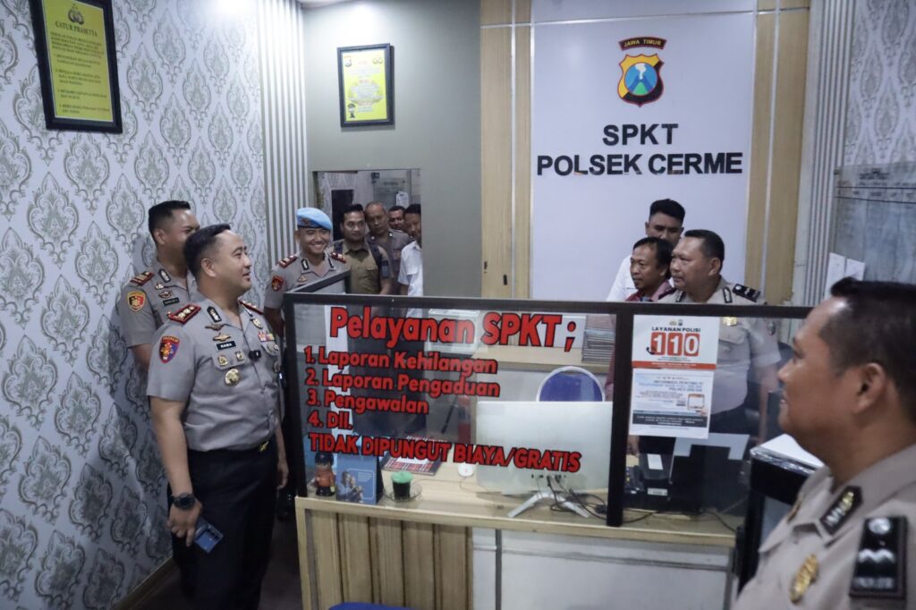 Kapolres Gresik dan Sipropam Cek Pelayanan di 3 Polsek, Tegaskan Larangan Pungli