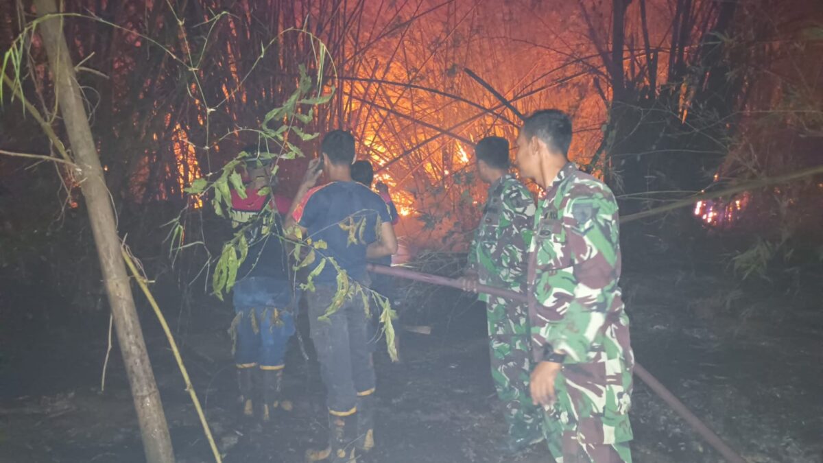 Lautan Api di Kamuning Berhasil Ditaklukkan Tim Gabungan