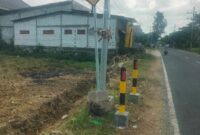Horor Jalur Pangelen: Galian Drainase Menganga Ditambah PJU Padam, Nyawa Warga Terancam